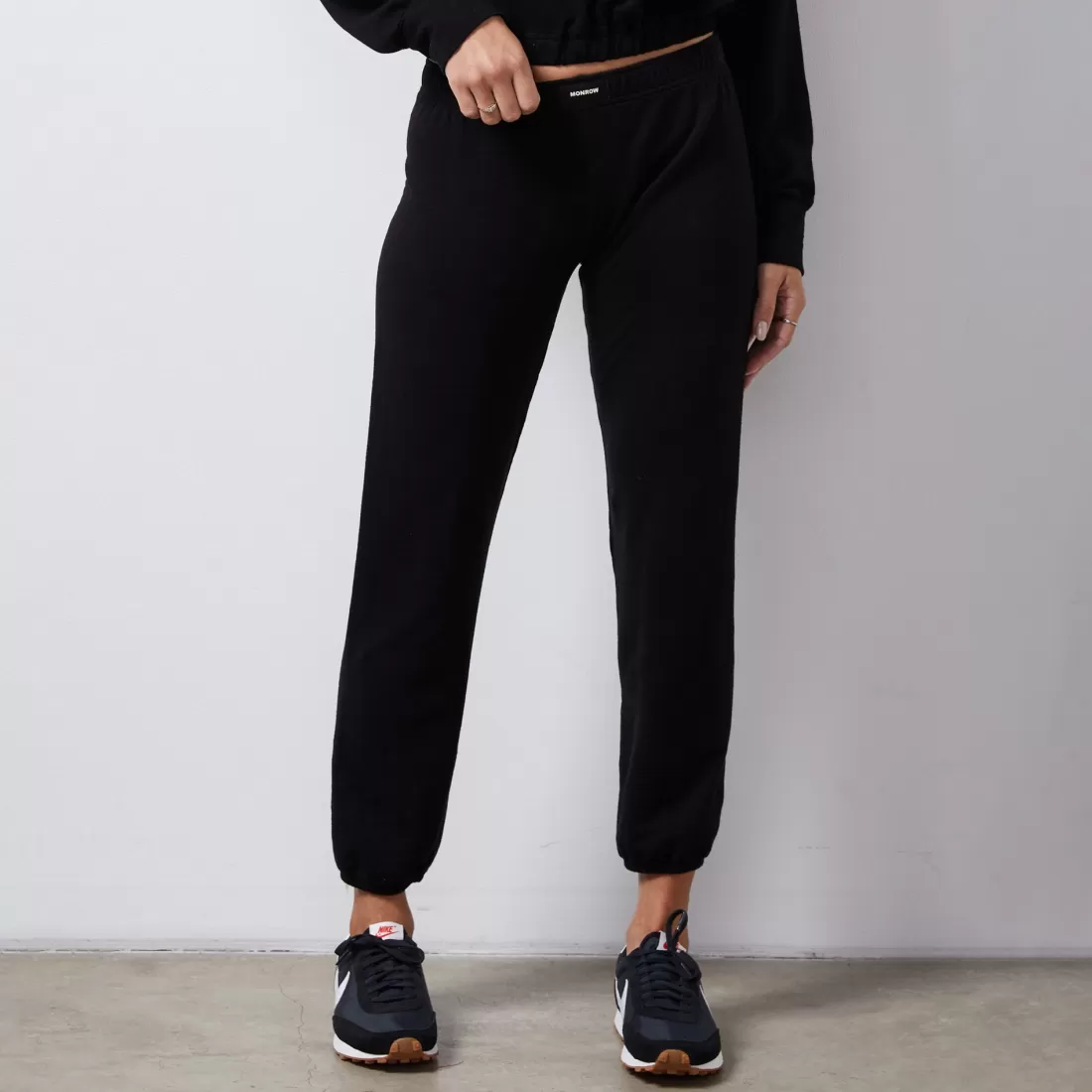 MONROW Sweats*French Terry Crop Elastic Waist Sweat BLACK
