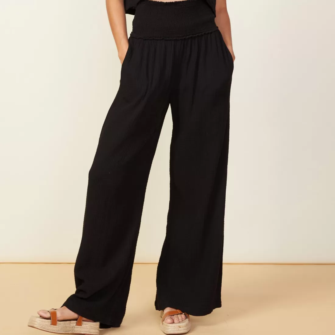 MONROW Pants*Gauze Smocked Flare Pant BLACK