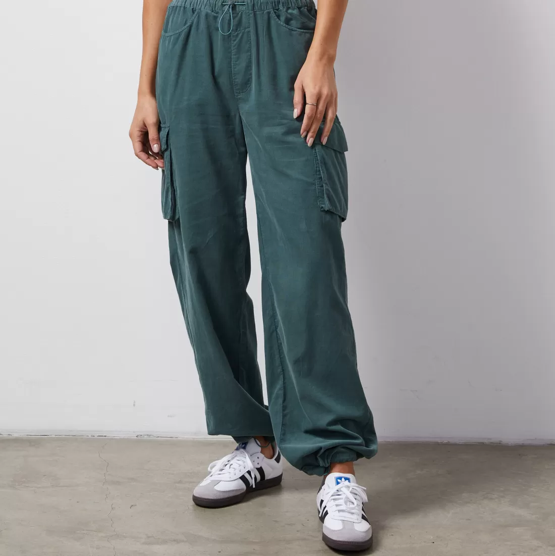 MONROW Pants*Mini Corduroy Parachute Pant CACTUS