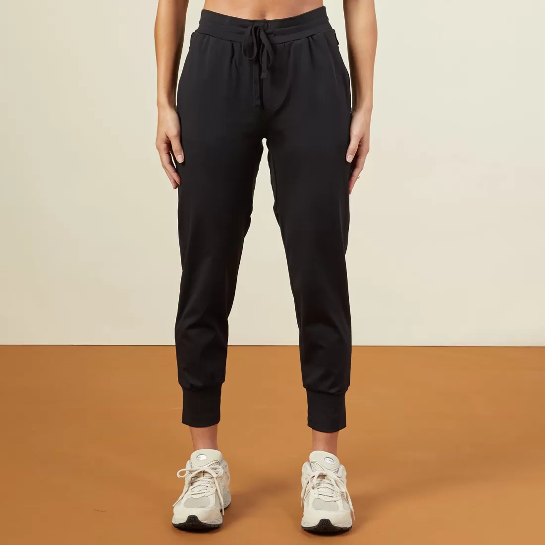 MONROW Sweats*Movement Jogger BLACK