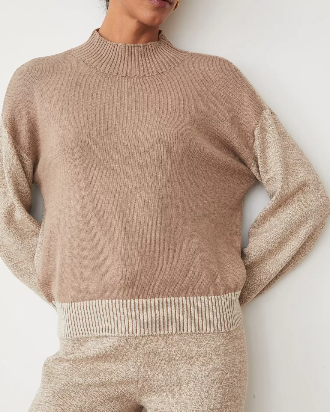 MONROW Travel Essentials | Sets*Organic Cotton Cashmere Funnel Neck Sweater WALNUT