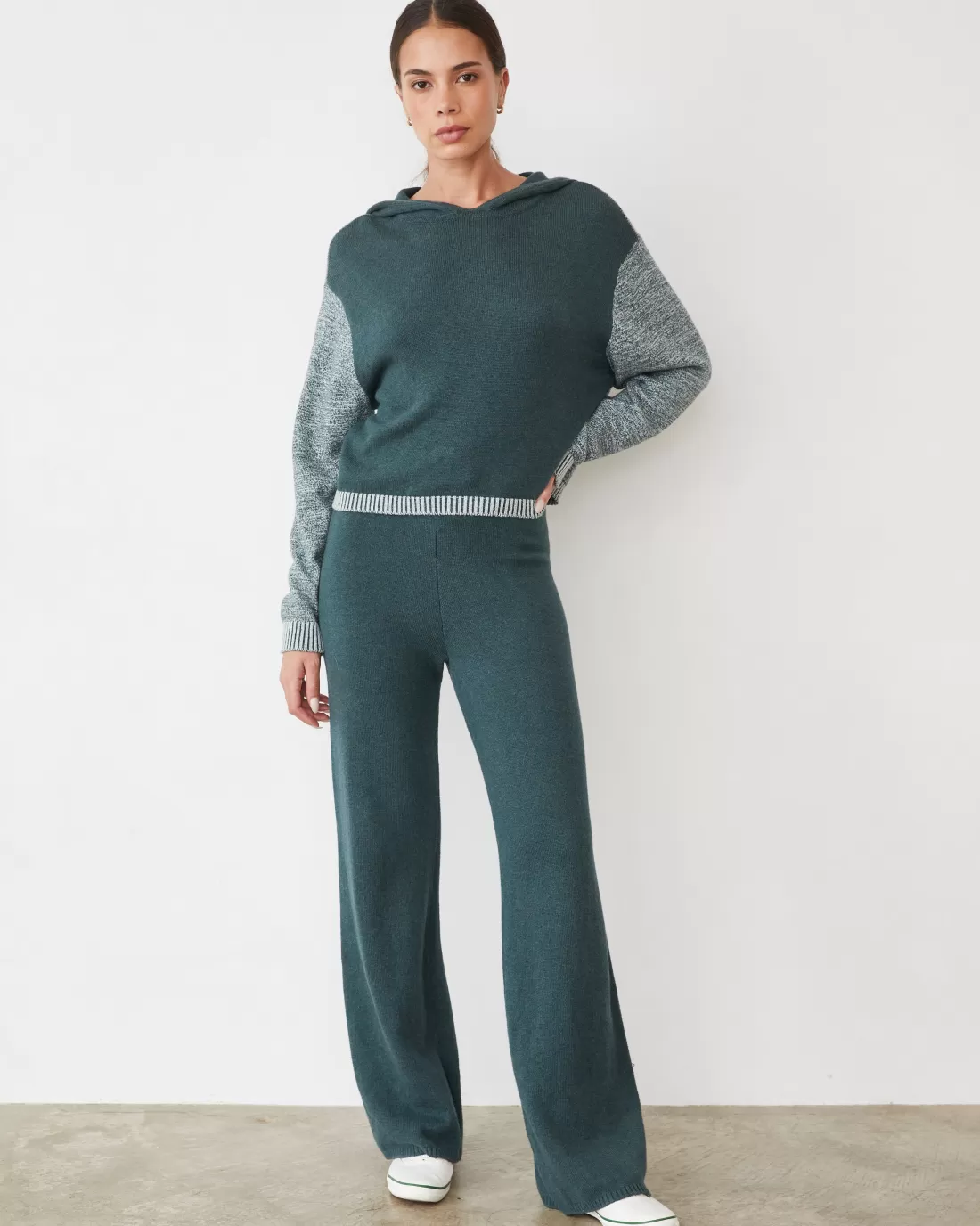 MONROW Travel Essentials | Sets*Organic Cotton Cashmere Hooded Sweater SEAMOSS