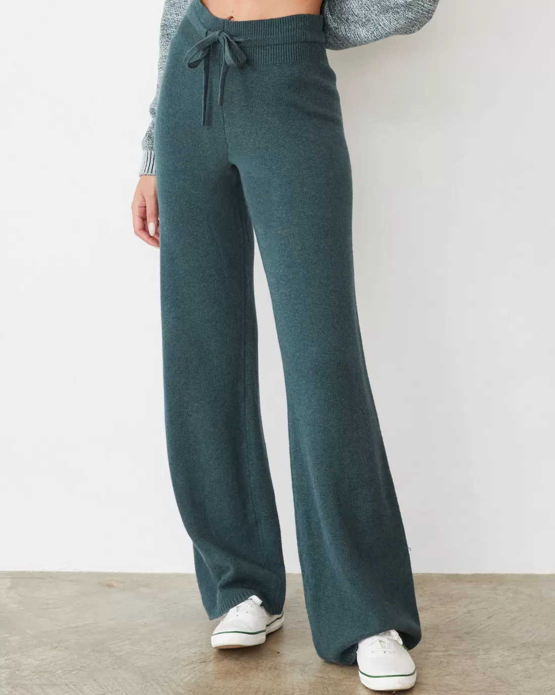 MONROW Travel Essentials | Sets*Organic Cotton Cashmere Relaxed Pant SEAMOSS