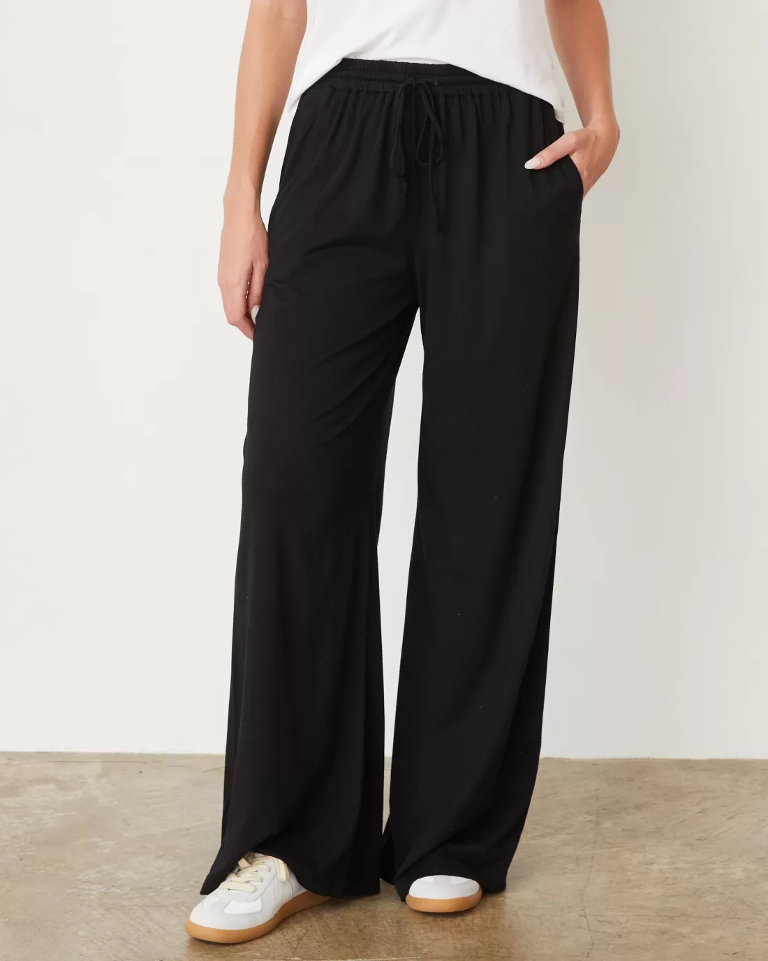 MONROW Travel Essentials | Sweats*Organic Jersey Wide Leg Pant BLACK