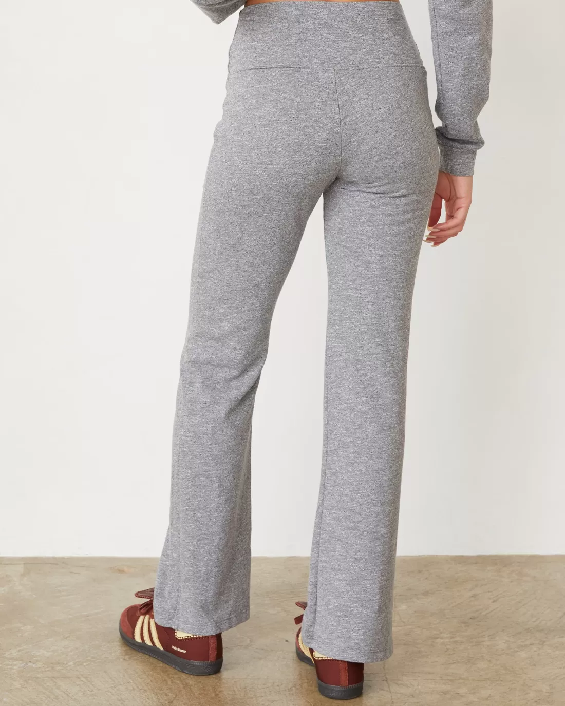 original_fleece_flare_pant_2-2.webp MONROW Travel Essentials | Sets*Original Fleece Flare Pant GRANITE