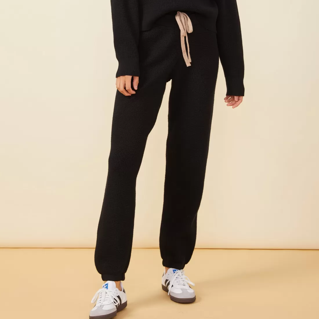 MONROW Soft Knit | Sweats*Soft Knit Waffle Oversized Sweats BLACK