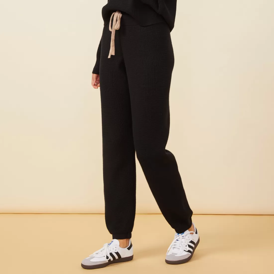 MONROW Soft Knit | Sweats*Soft Knit Waffle Oversized Sweats BLACK