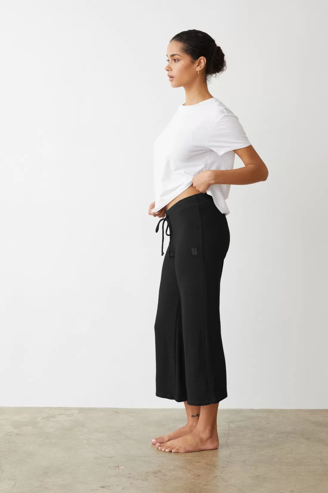 MONROW Supersoft | Sweats*Supersoft Crop Lounge Pant BLACK