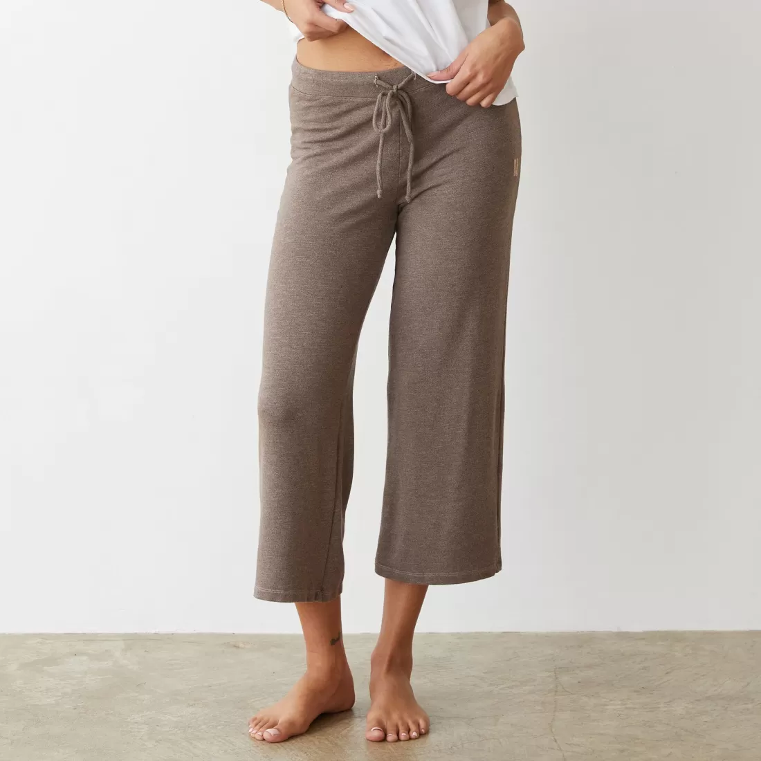 MONROW Supersoft | Sweats*Supersoft Crop Lounge Pant PECAN