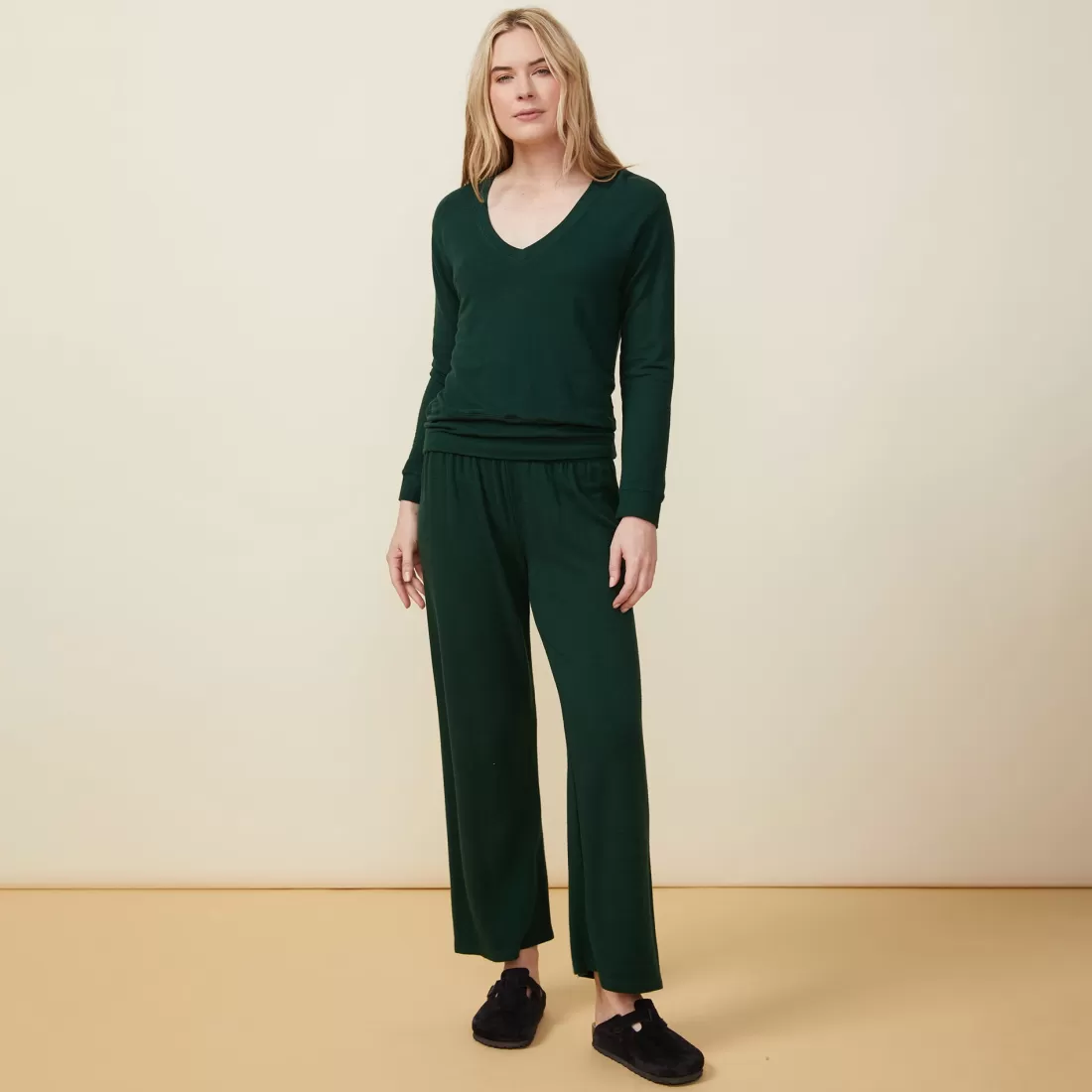 MONROW Supersoft | Sweatshirts*Supersoft Long Sleeve V Neck EVERGREEN