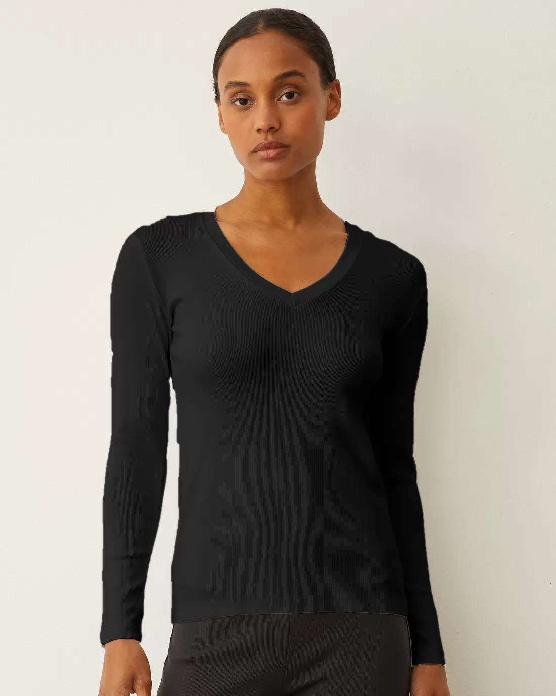 MONROW Long Sleeve*Supimaluxe Rib Long Sleeve V Neck BLACK