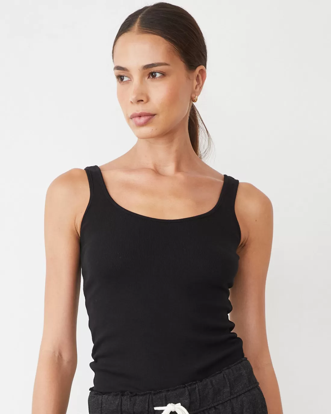 MONROW Travel Essentials | Tanks*Supimaluxe Rib Scoop Neck Tank BLACK
