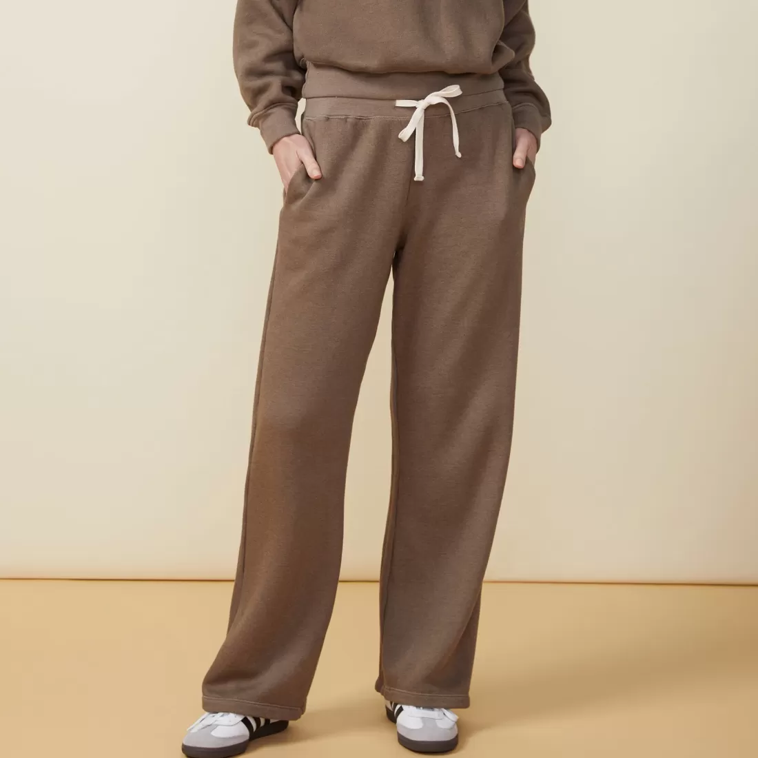 MONROW Sweats*Teddy Fleece Straight Leg Sweat EARLGREY