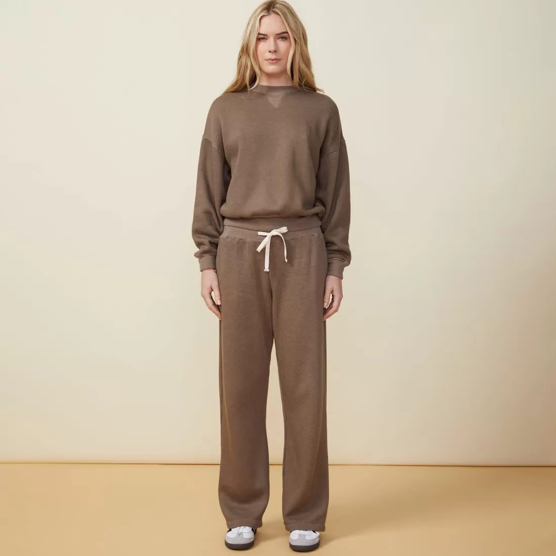 MONROW Sweats*Teddy Fleece Straight Leg Sweat EARLGREY