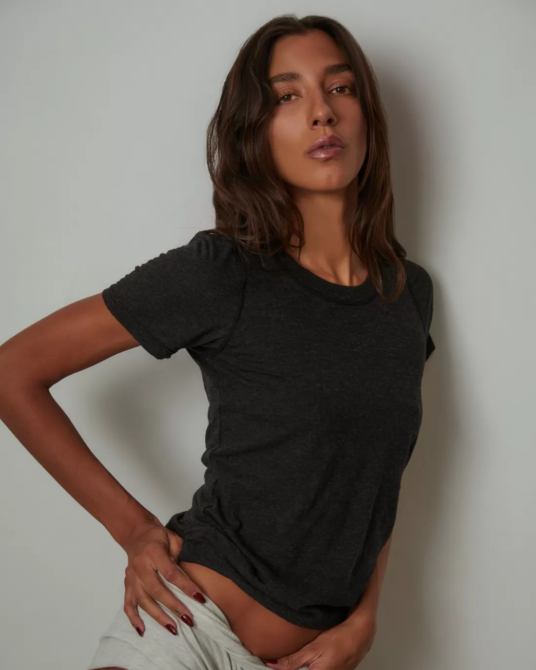 MONROW Tees*Textured Tri-Blend Fitted Crew Neck Tee BLACK